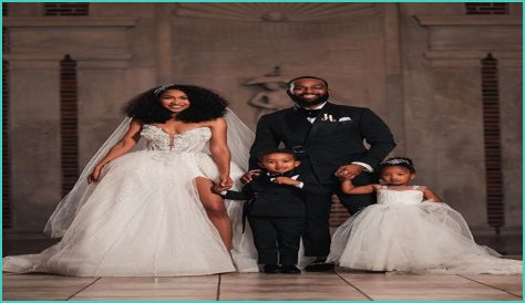 7 Celebrity Couple Who Are Gifted With Twin Children!